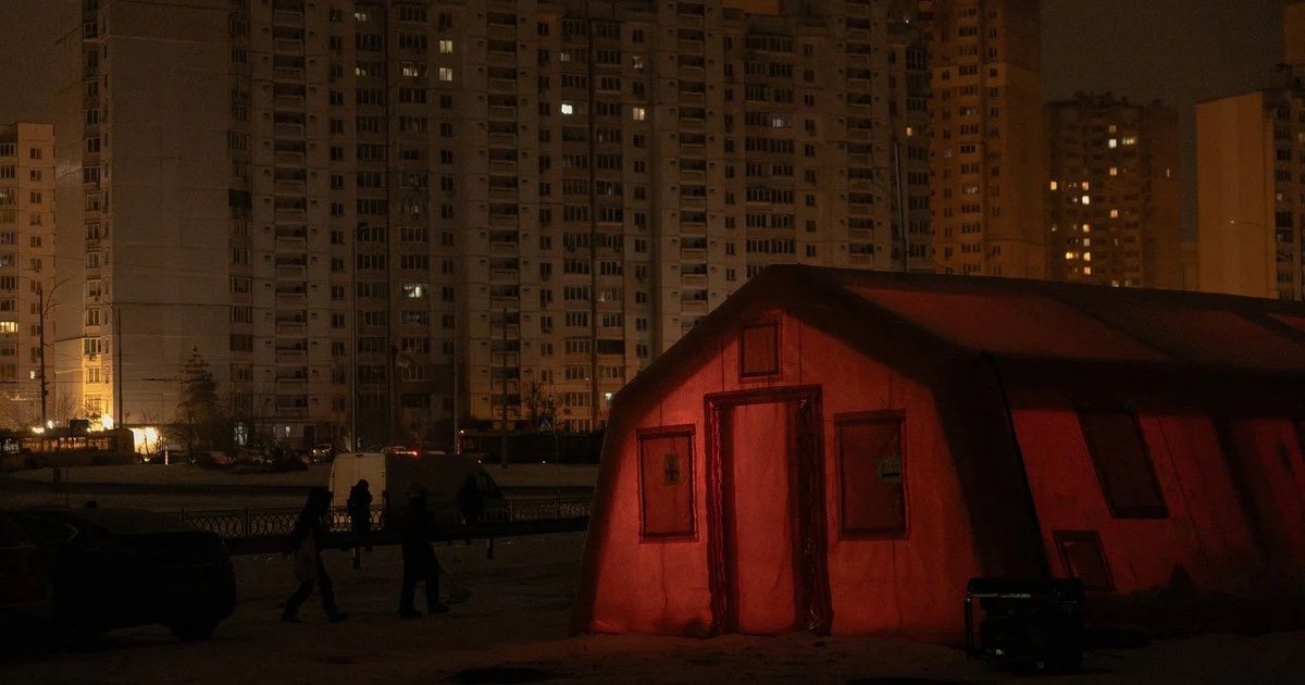 Ресейдің әуе шабуылынан кейін Киевте 1600-ден астам үй жылусыз қалды