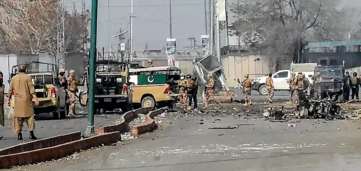 Пәкістанда сепаратистердің шабуылынан 80-нен астам адам қаза тапты