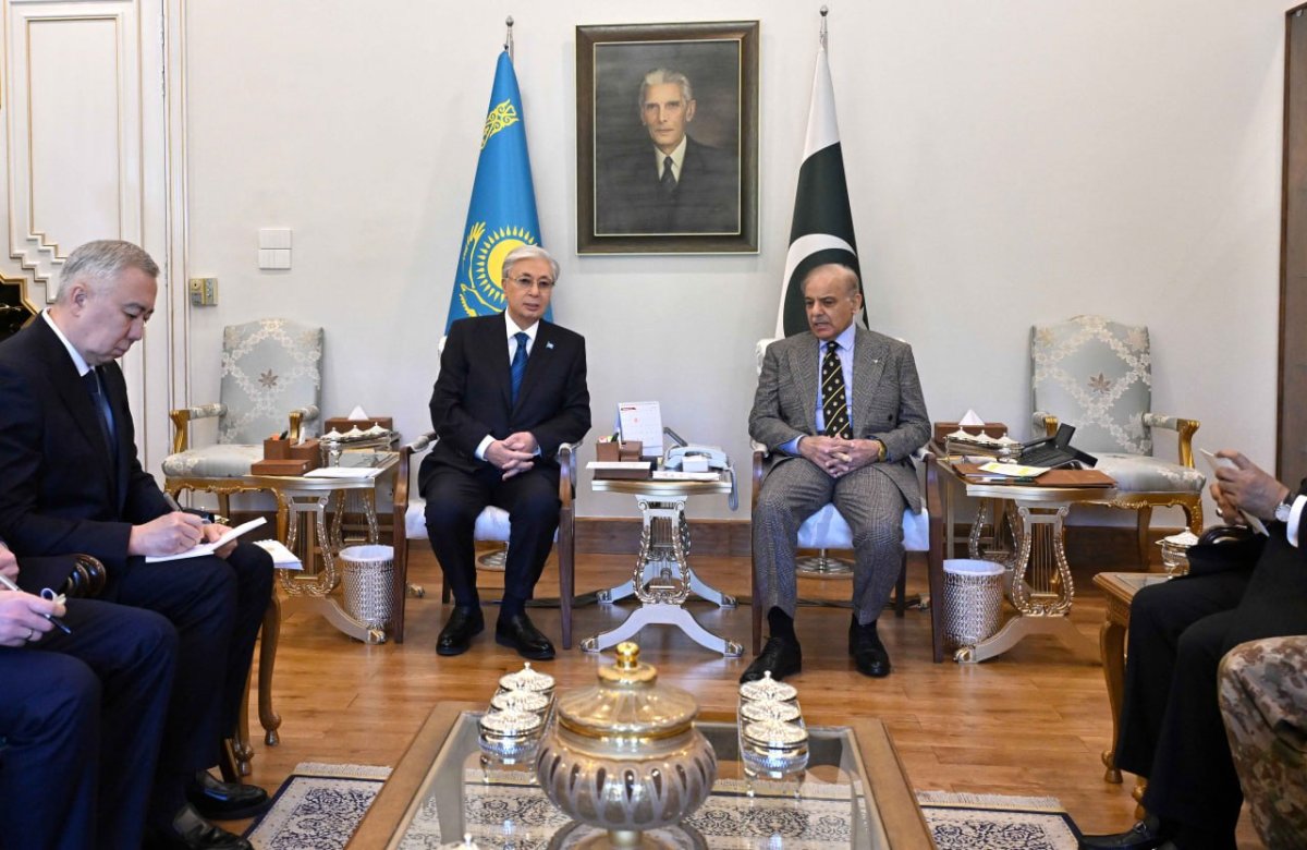 Тоқаев Пәкістан премьер-министрімен қандай келіссөздер жүргізді?