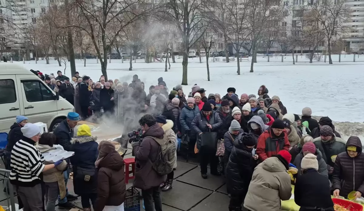 Қазақтар Киевтің орталығында дастарқан жайды