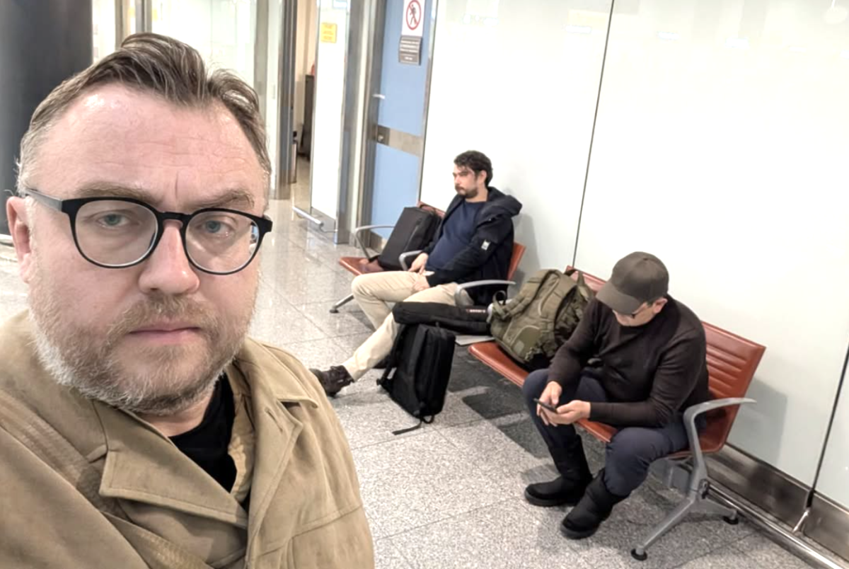 Астанада шекарашылар Украинаға барып келген журналистерді тексерген