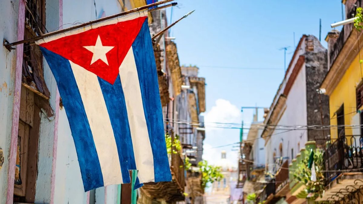 Трамп Ираннан кейін «Кубамен айналысуға» уәде берді