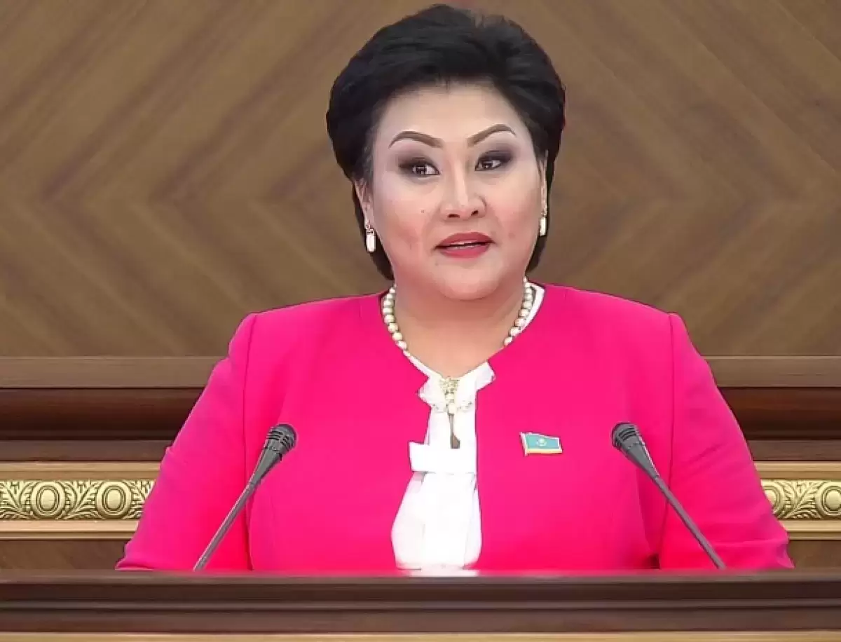 Жемқорлық ісі бойынша сотталған Хаменова түрмеден босатылды