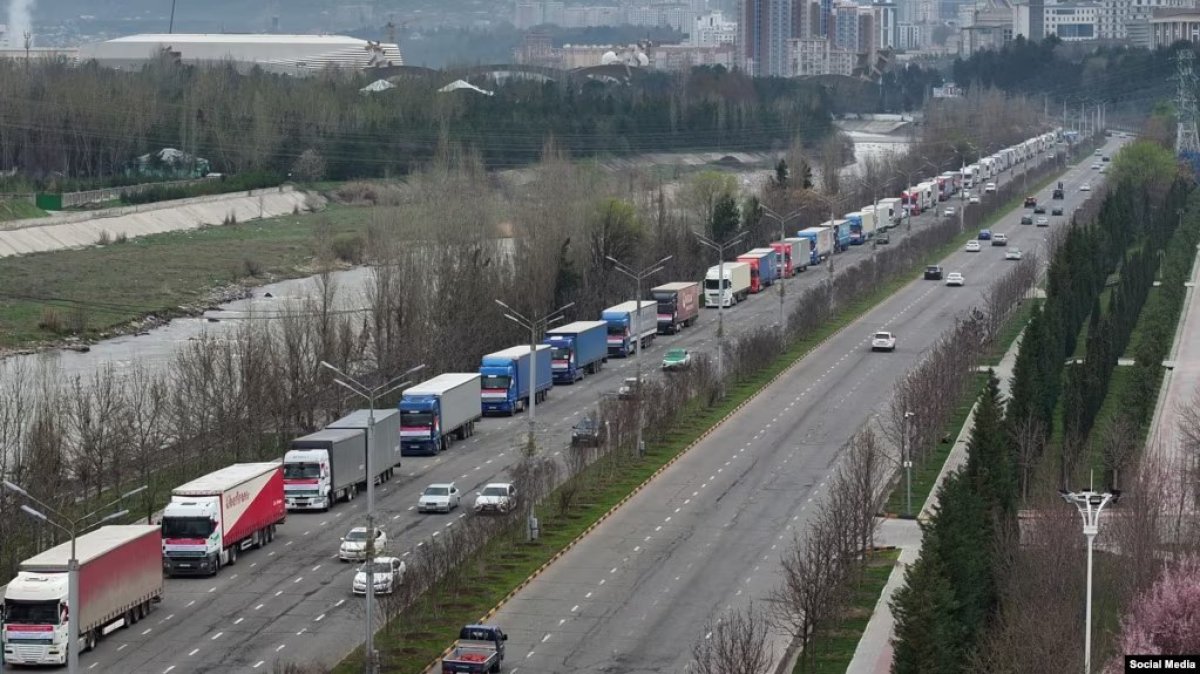 Тәжікстан Иранға гуманитарлық көмек жіберді