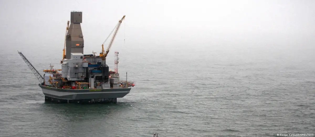 Дрон шабуылы мен танкерлердің ұсталуы. Ресейдің мұнай экспорттау қуаттылығы әлсіреді