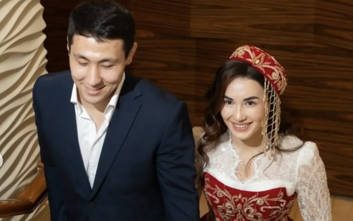 Дзюдошы Әбиба Әбужақынова өзінен бес жас кіші спортшыға тұрмысқа шықты