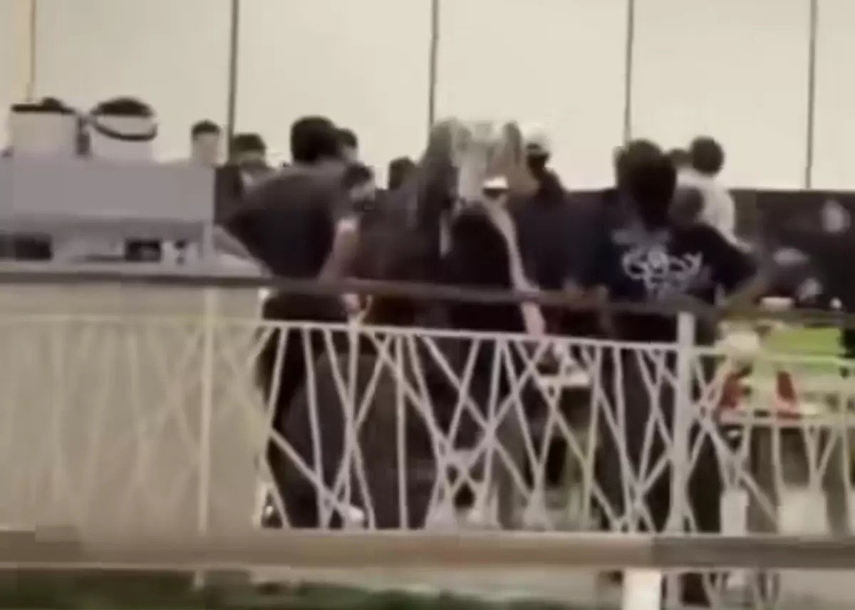 Астанадағы сауда орталығында жасөспірімдер жаппай төбелесті