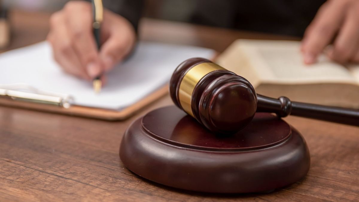 Ұлтын өзгертуге жанталасқан қазақстандық сотқа жүгінген