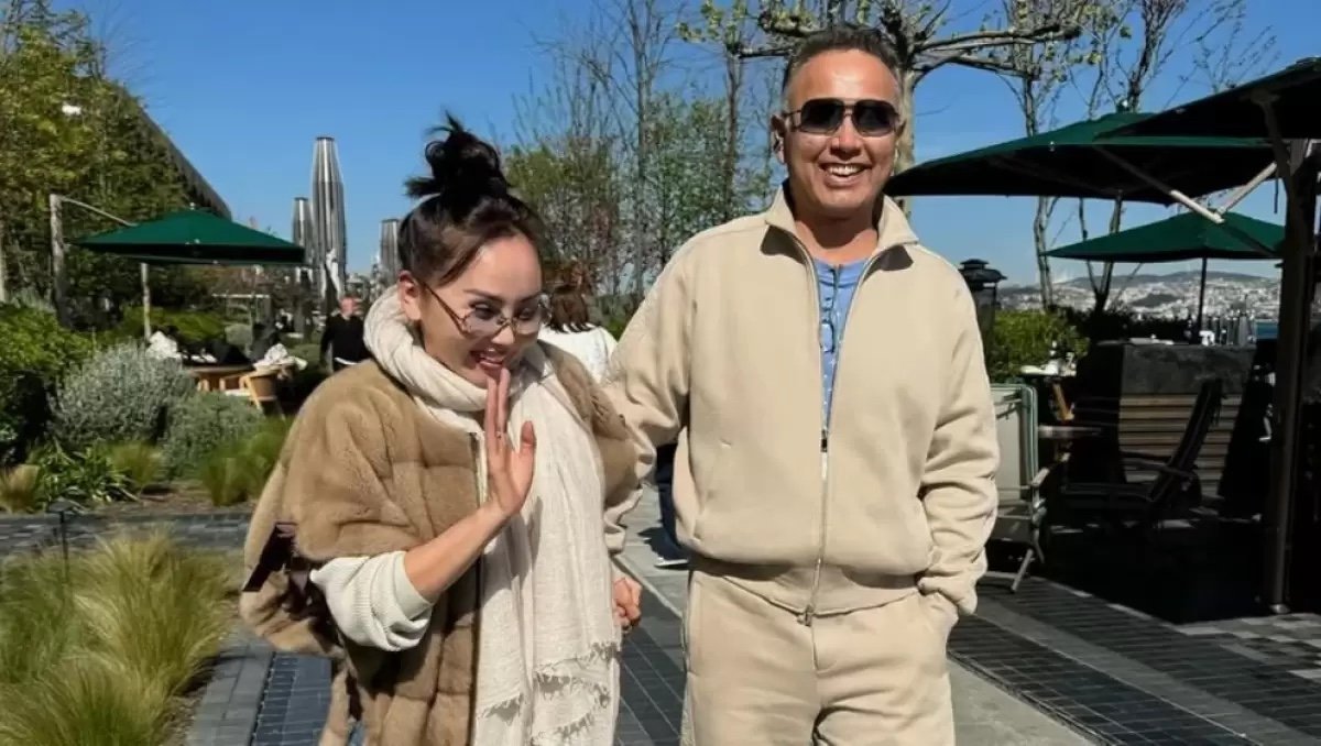 Алагөзовтердің алып сарайы қайда орналасқан?