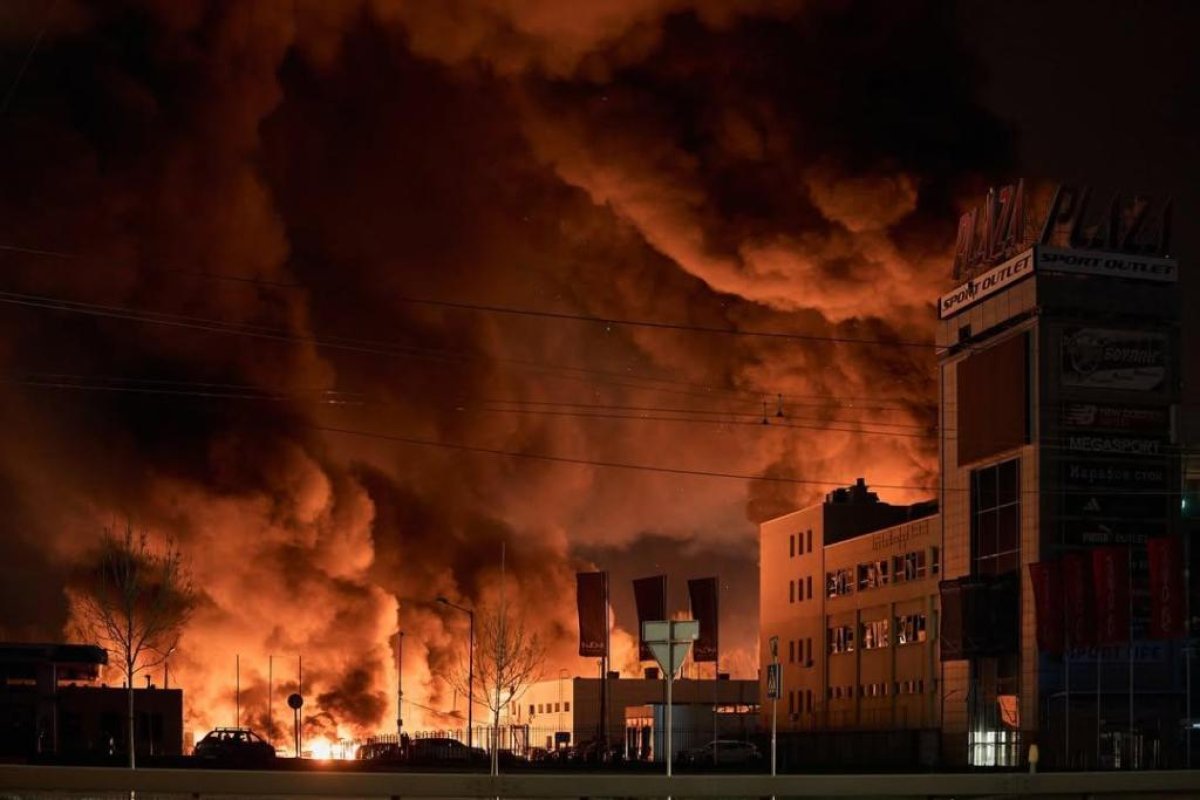 Ең ауқымды соққы: Ресей бір түнде Украинаның 16 бейбіт тұрғынын өлтірді