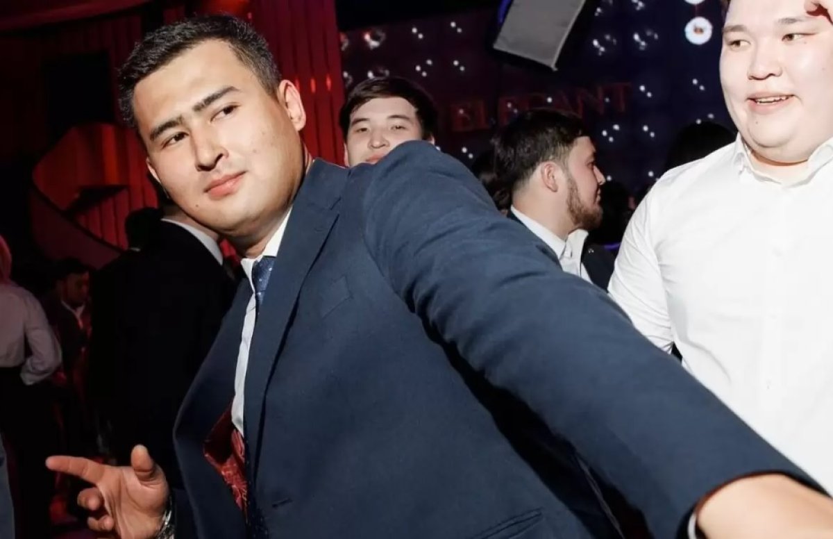 Беташарда миллиондап ақша шашқан депутат жазаланды