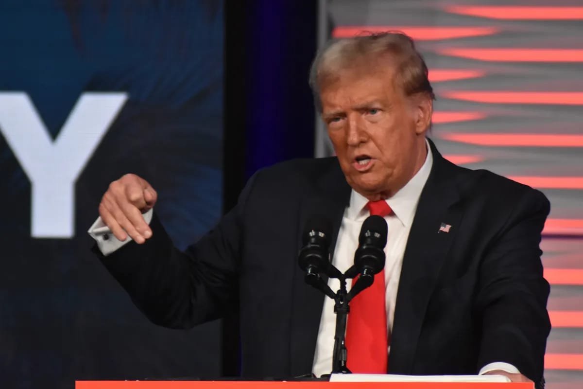 Трамп Вашингтондағы атыстан кейін күдіктінің видеосын жариялады