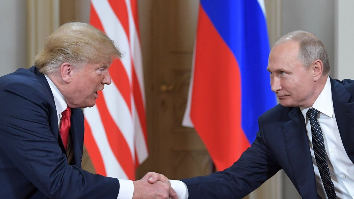 1,5 сағаттық әңгіме: Путин мен Трамп Украинаға қатысты қандай байламға келді