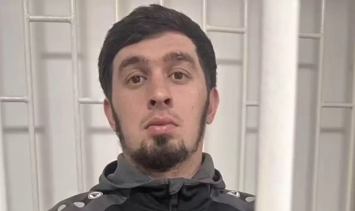 Шешен белсендісі Мовлаевтың қамау мерзімі ұзартылды