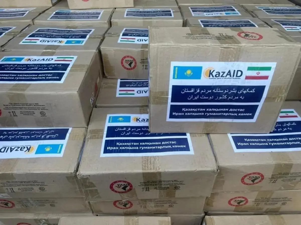 Қазақстан Иранға 30 вагон гуманитарлық көмек жөнелтті