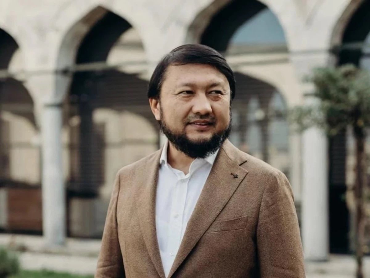 "Қайнағасы сияқты 4 әйел ал дей ме?": Дауға қарамастан Тазабектің қатысуымен форум өтті