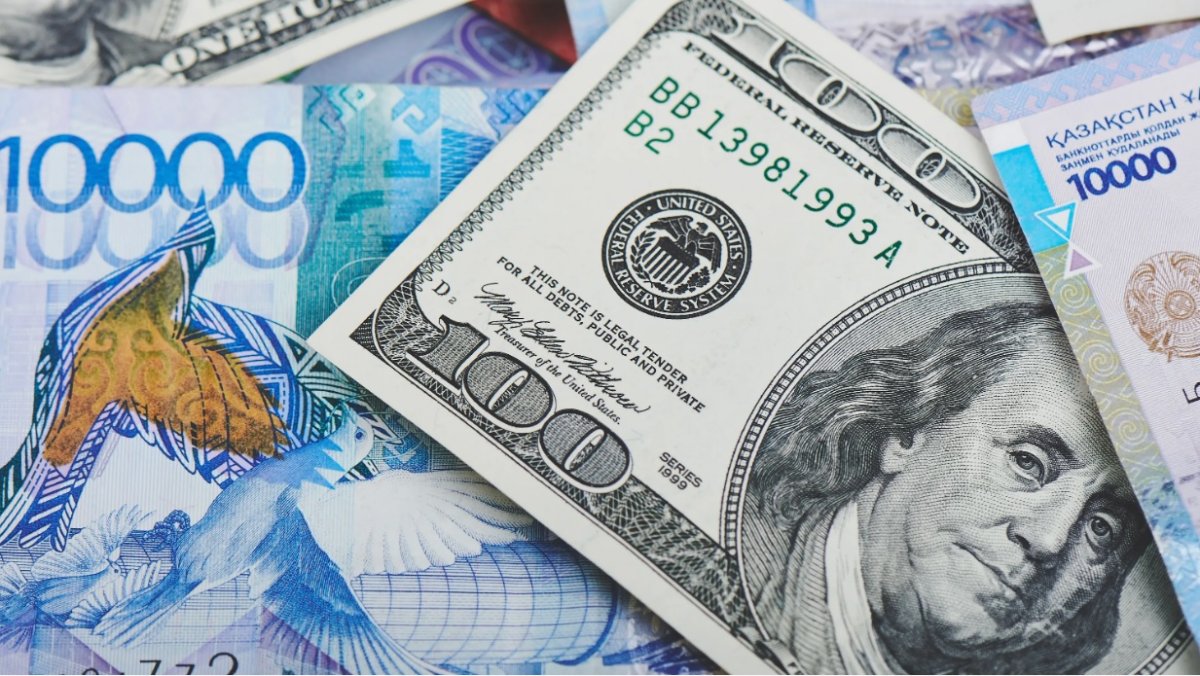 Қазақстанда арзан доллардың дәурені бітті