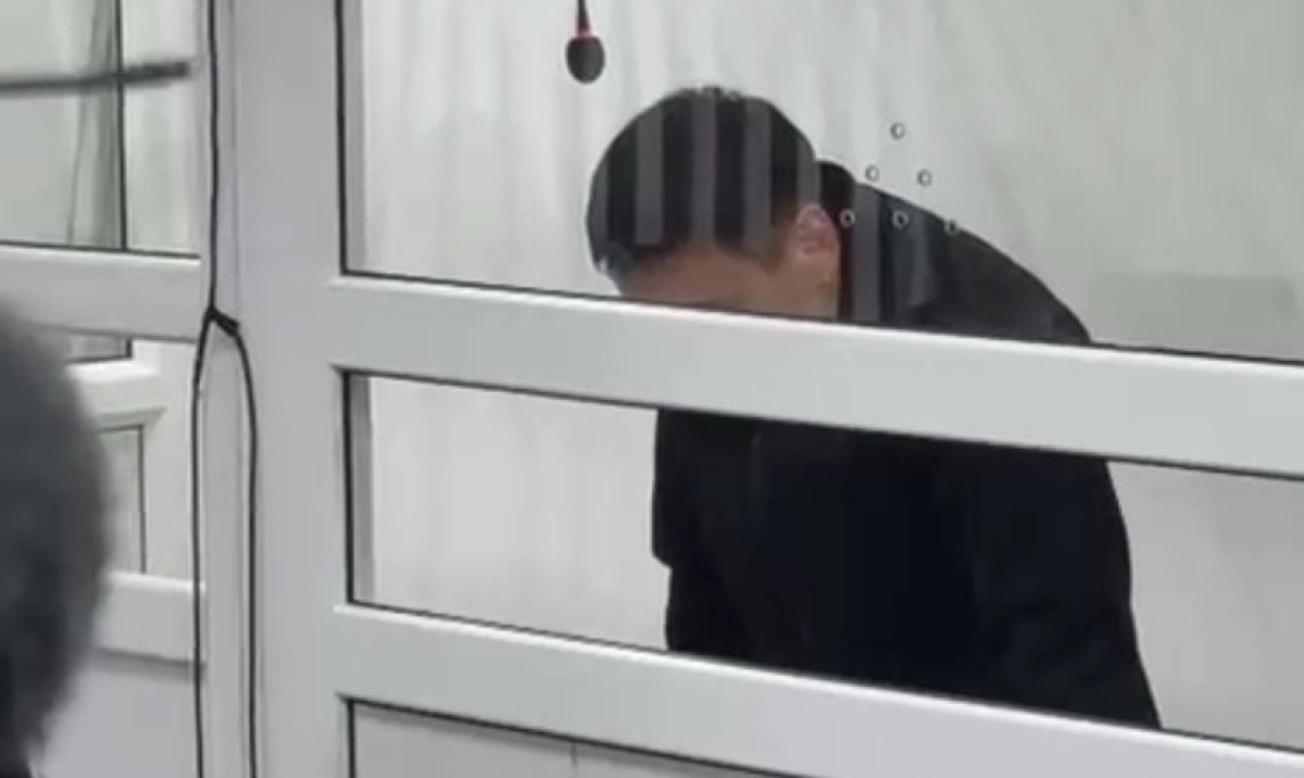 Жылаған ана, кешірім сұраған күдікті: Алматыдағы жол апатына қатысты сот процесі басталды