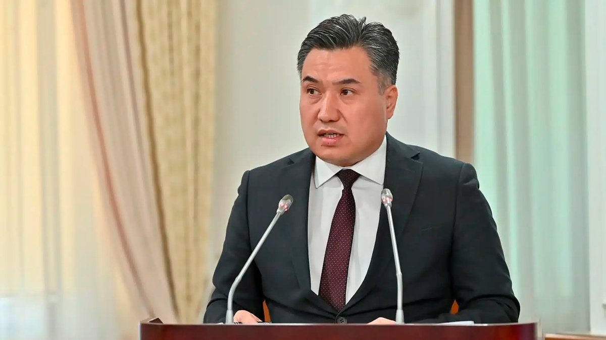 Еңбек министрі жалақысы қанша екенін айтты