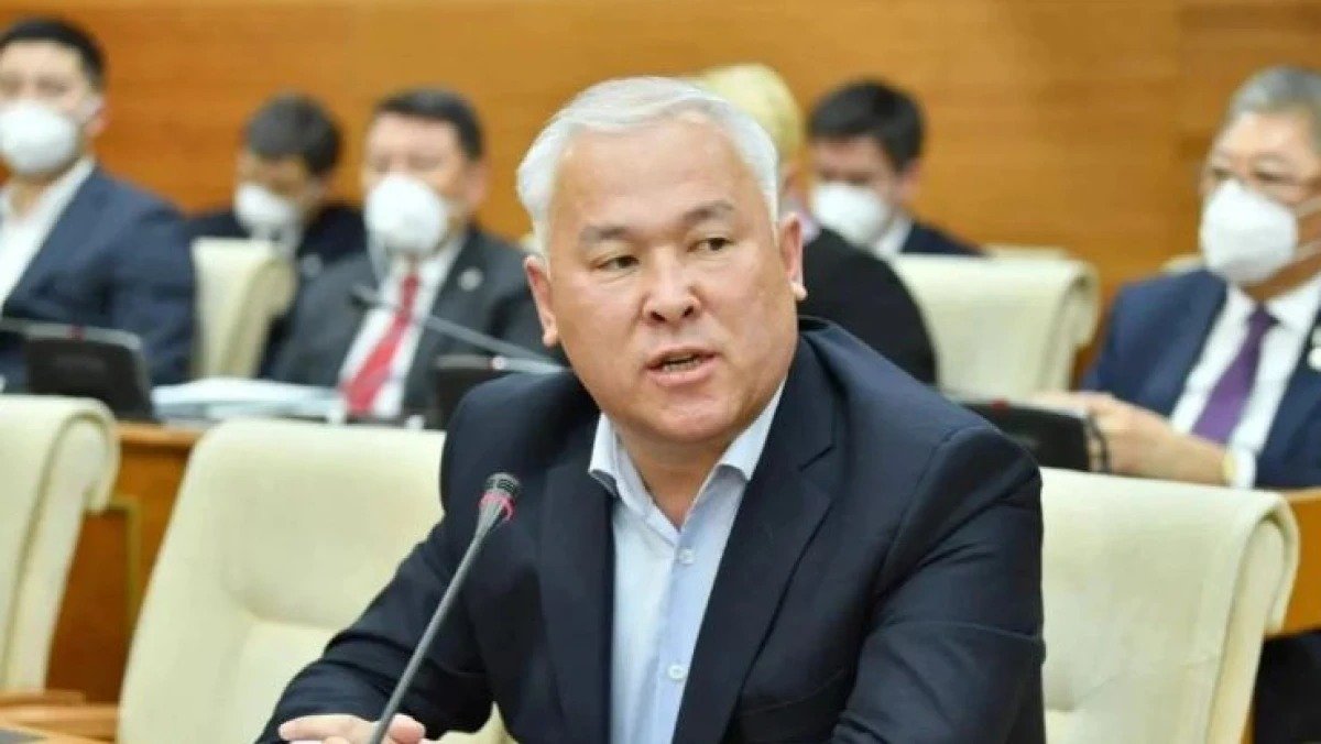 Әбенов Құрылтайға кімдердің өткенін қалайтынын айтты