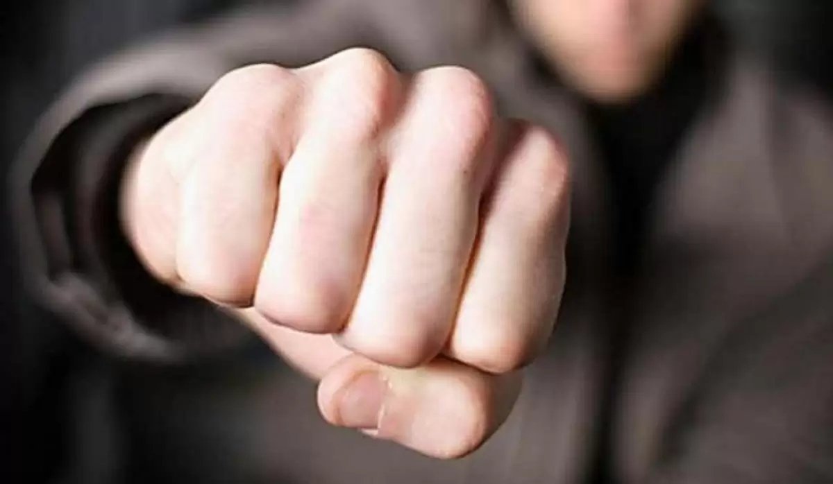 Алматыда 12 жастағы баланы пышақтап кетті