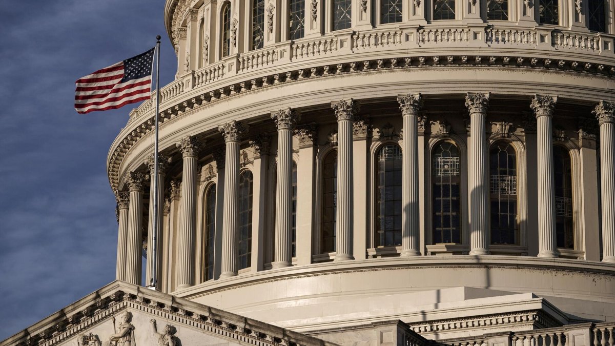 Сенат Трампқа Ирандағы соғысты жалғастыруға тыйым салатын құжатты қабылдамай тастады