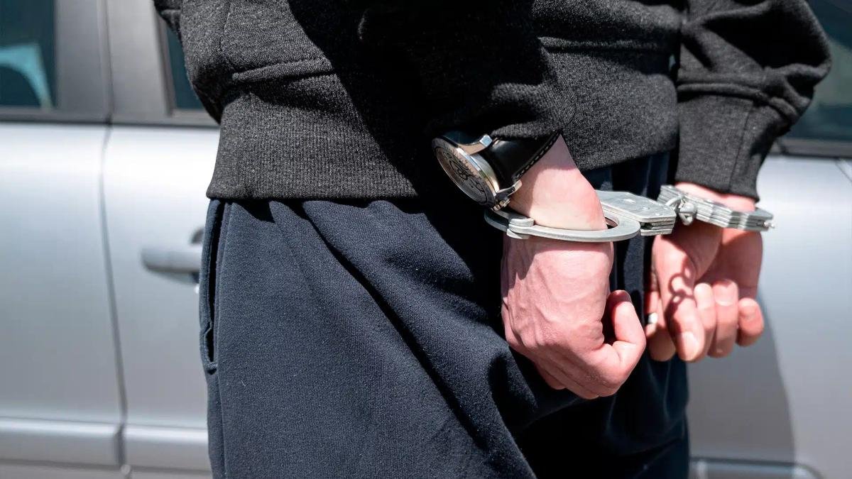 Қырғызстанда 17 жыл жасырынған қылмыскер елге экстрадицияланды