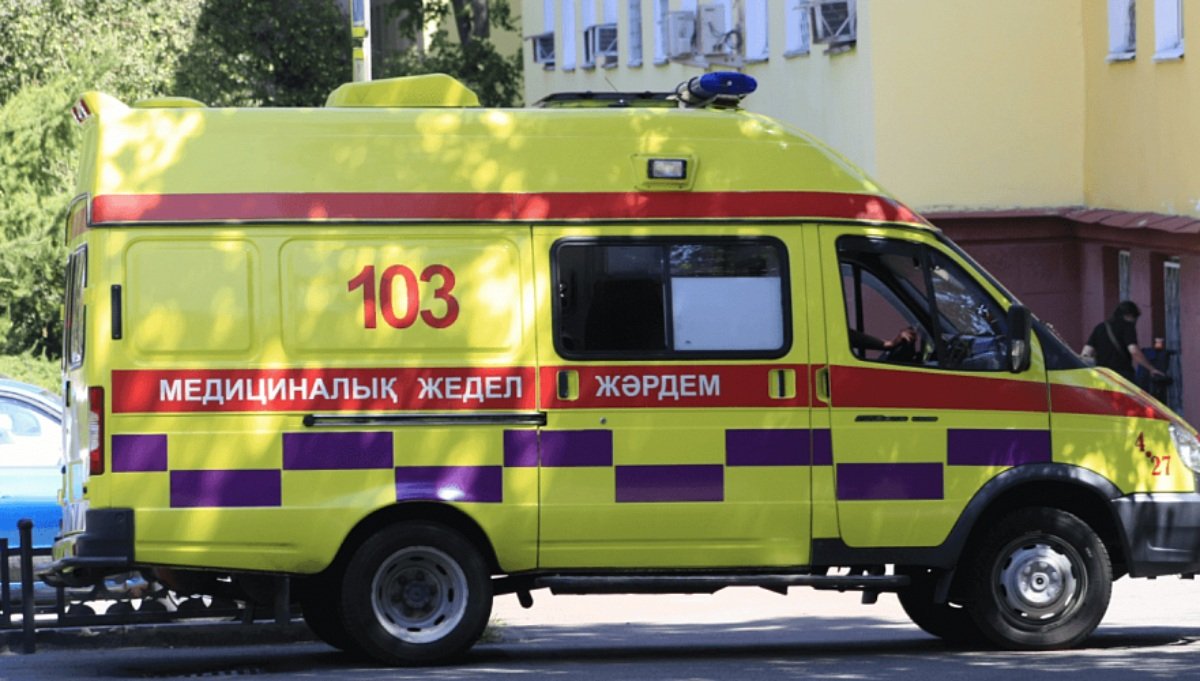 Алматыда автобус жүргізушісі жол үстінде қайтыс болды