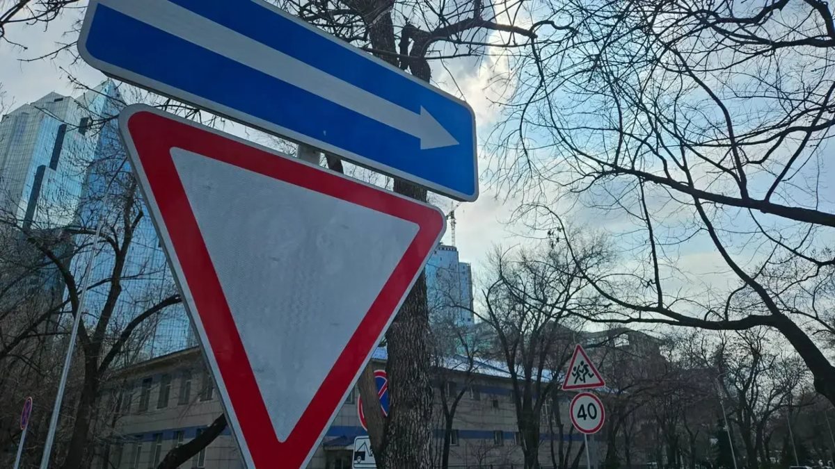 Алматыда тағы үш көшеде біржақты қозғалыс енгізіледі