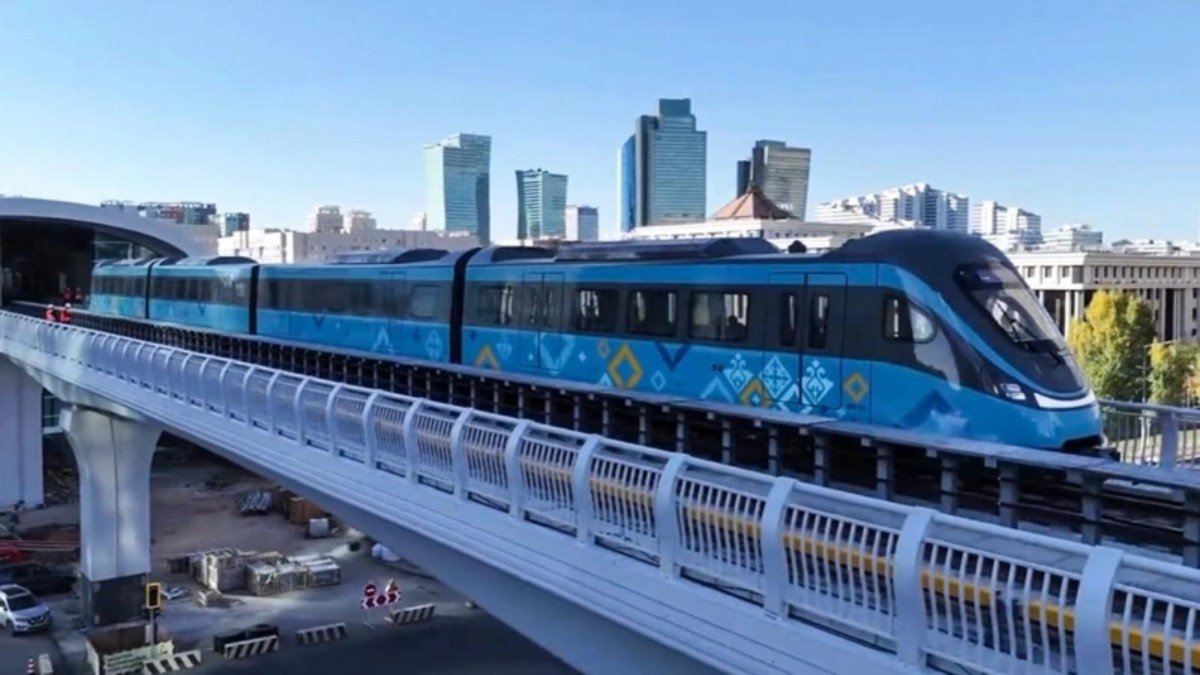LRT атауы  ресми түрде «Тарлан Астана» болып өзгертілді