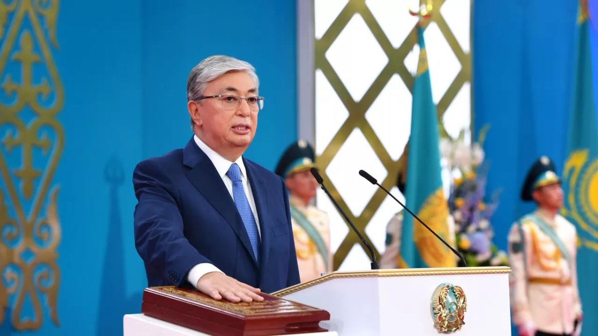 Жаңа құқықтық жүйе Тоқаевқа сайлауға түсуге мүмкіндік береді
