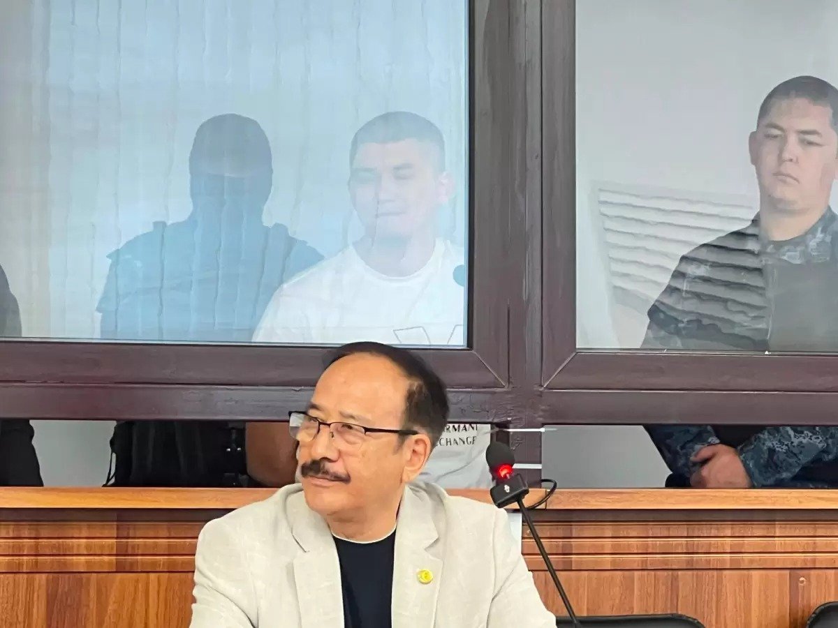 Атыраудағы қырғын: прокурор Сәрсемәлиевті өмір бойына соттауды сұрады