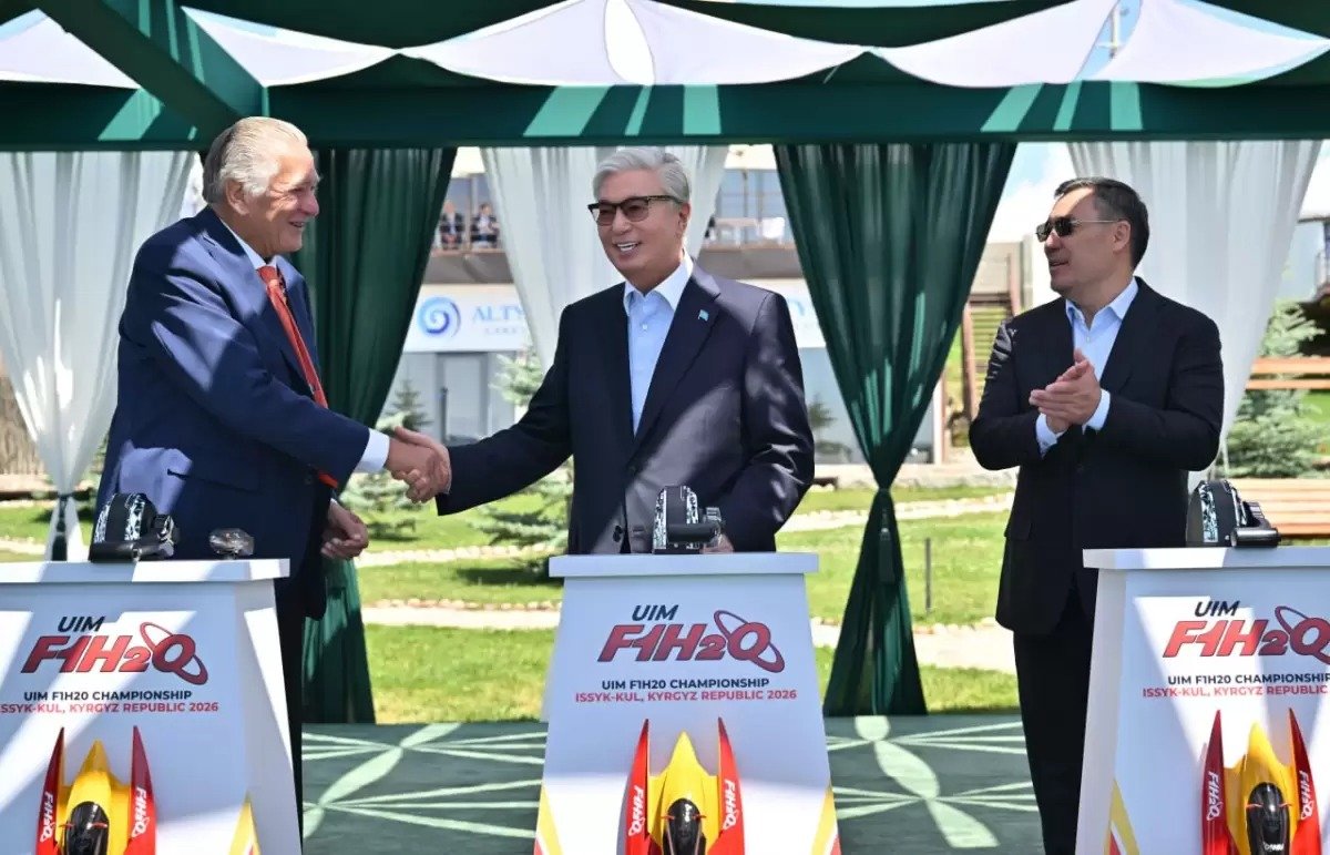 Тоқаев ОА елдерінің басшыларымен бірге F1H2O әлем чемпионатының шымылдығын ашты