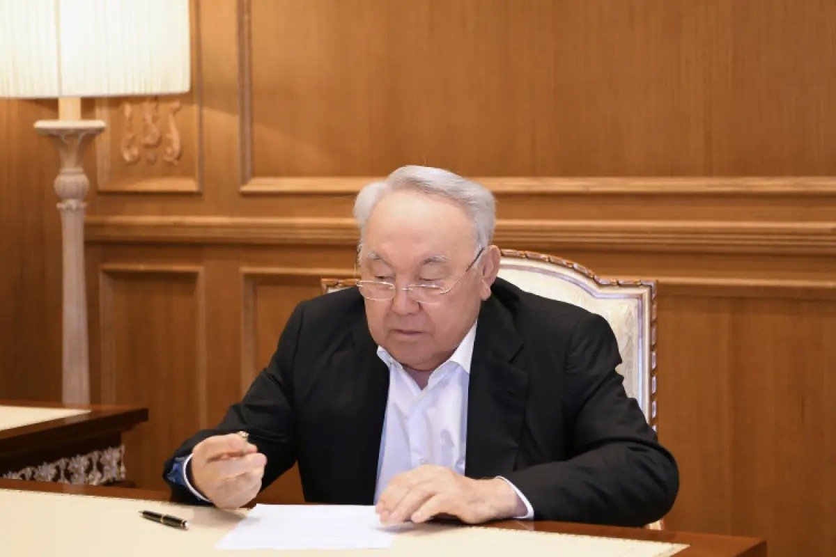 Назарбаев сайлау қарсаңында омыртқасына ота жасатты