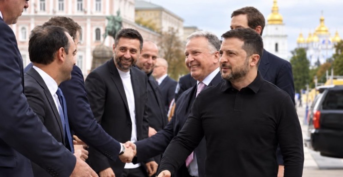 «Бейбітшілік керек»: Зеленский Киевте Уиткофф пен Кушнермен келіссөз бастады