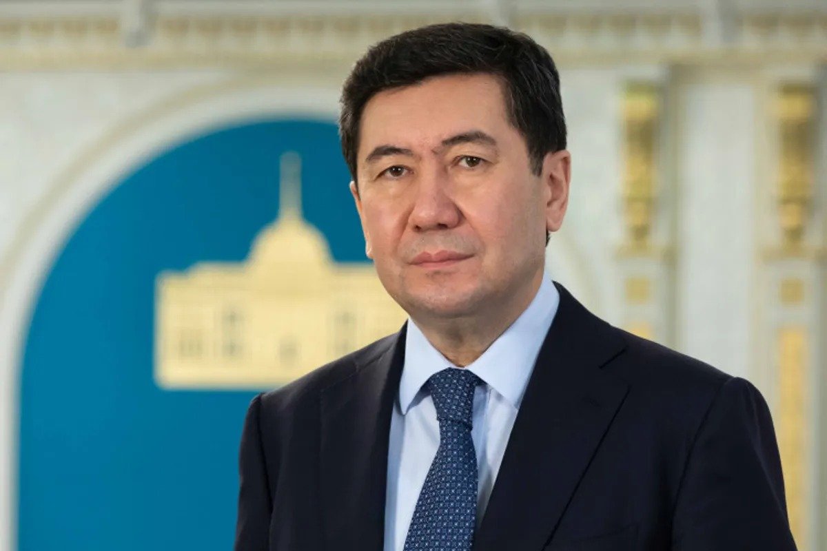Ерлан Қошанов Халық кеңесінің төрағасы болып сайланды