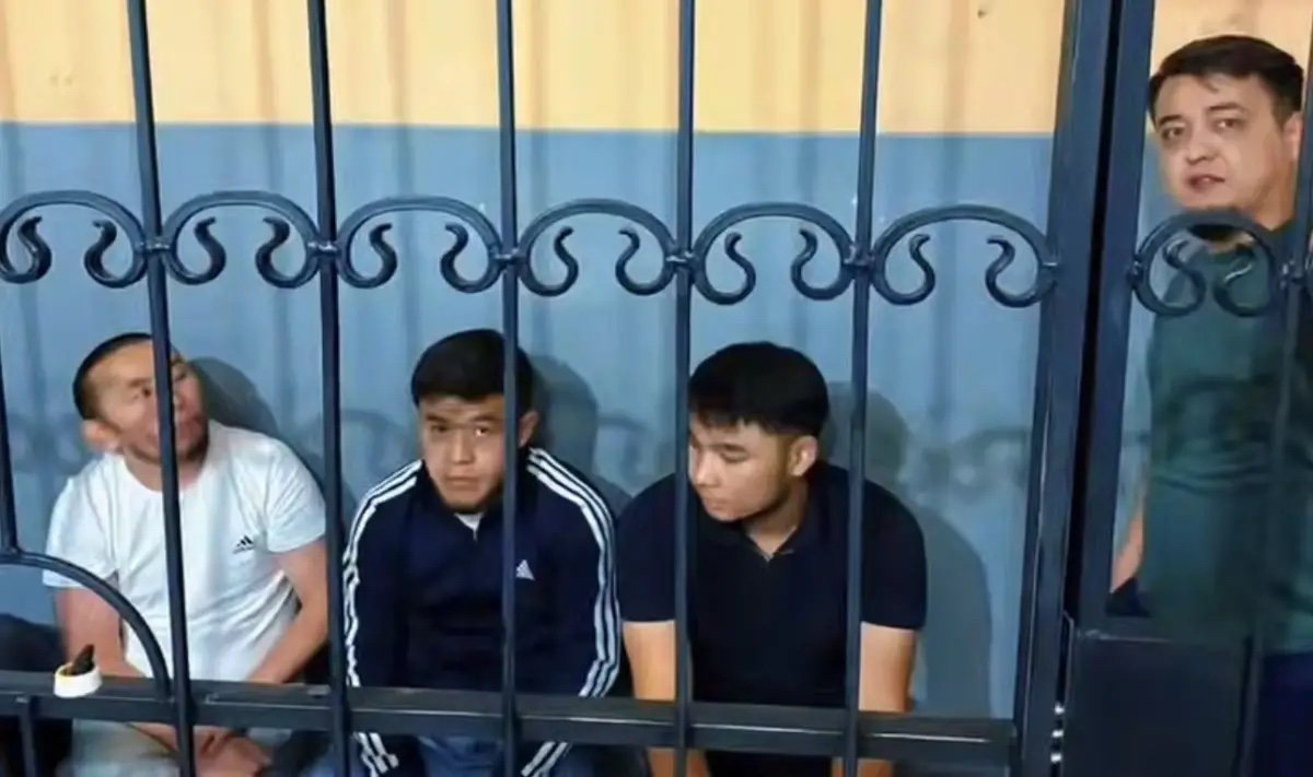 Шымкентте TikTok эфирінен кейін төрт блогерге жаза тағайындалды
