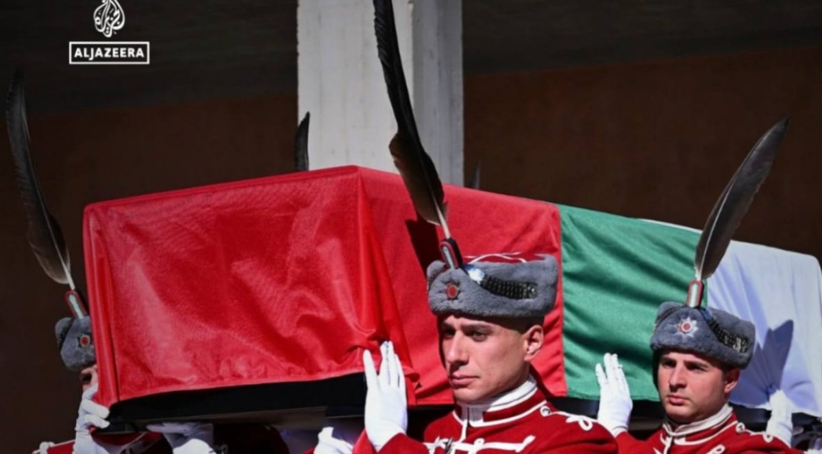 Мың жылдан кейін еліне оралды: Болгария Самуил патшаның сүйегін қайтарды