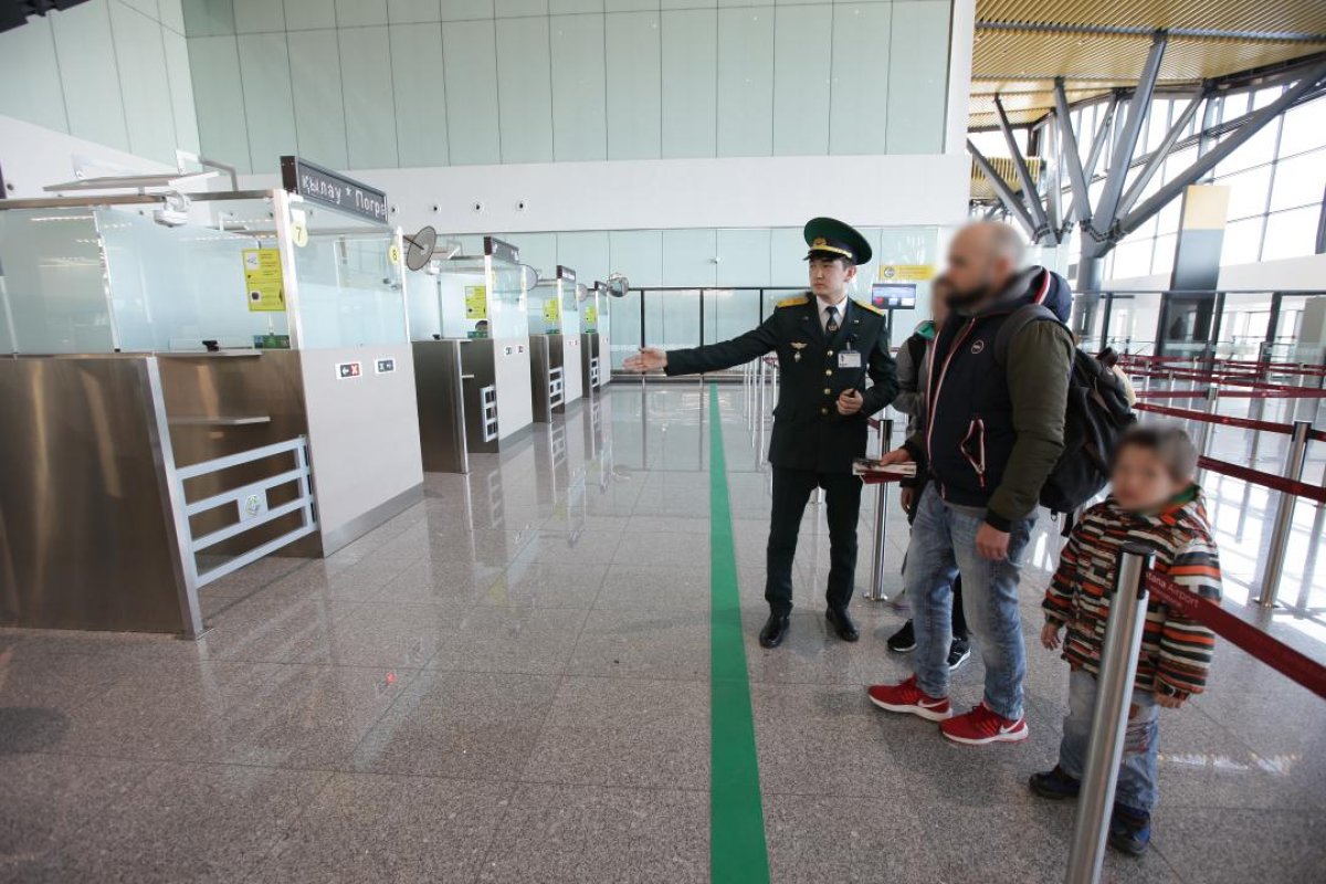 Қазақстан шекарасынан жалған құжатпен өтпек болған 19 шетелдік ұсталды