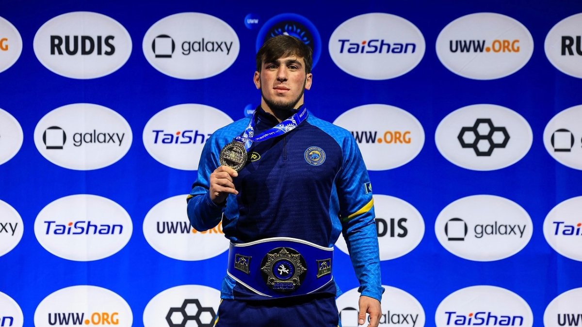 Қазақстандық балуандар U23 әлем чемпионатының командалық есебінде екінші орын алды