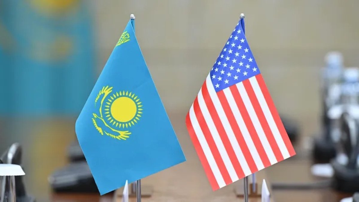 АҚШ-тың Хьюстон қаласының мэрі қазақстандықтарға қала өміріне қосқан үлесі үшін алғыс айтты