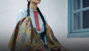 Қазақстандық ару ELLE журналының мұқабасына шықты