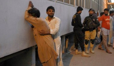 Пәкістанда Рамазан айында азық-түлік тарату кезінде 12 адам қаза тапты