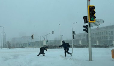 Астанада боран: коммуналдық қызметтер қар басқан көшелерді тазалауға асығар емес