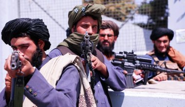 Талибан билігіне қарсы: Ауғанстанда әйелдер митингке шықты