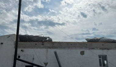Павлодар облысында мәдениет үйінің шатыры ұшып кетті
