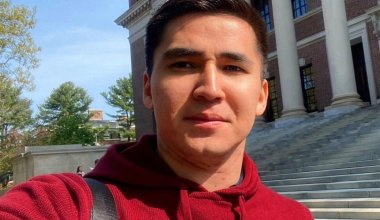 Америкалықтар қазақша акцентсіз сөйлейді: қазақстандық Гарвардта оқу туралы айтты