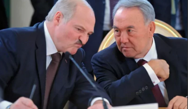 Назарбаев Лукашенкомен келіссөз жүргізді