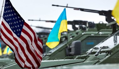 АҚШ Украинаға тағы 400 млн долларлық әскери көмек жөнелтеді