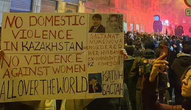 Италияда қазақстандық әйел Бишімбаевқа қарсы митингке шықты